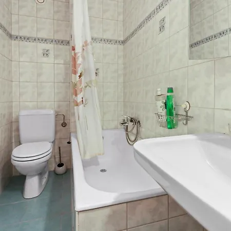 Magnifique A Cote Des Remontees Mecaniques 크란스몬타나